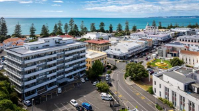 Art Deco Escape - Napier Holiday Home